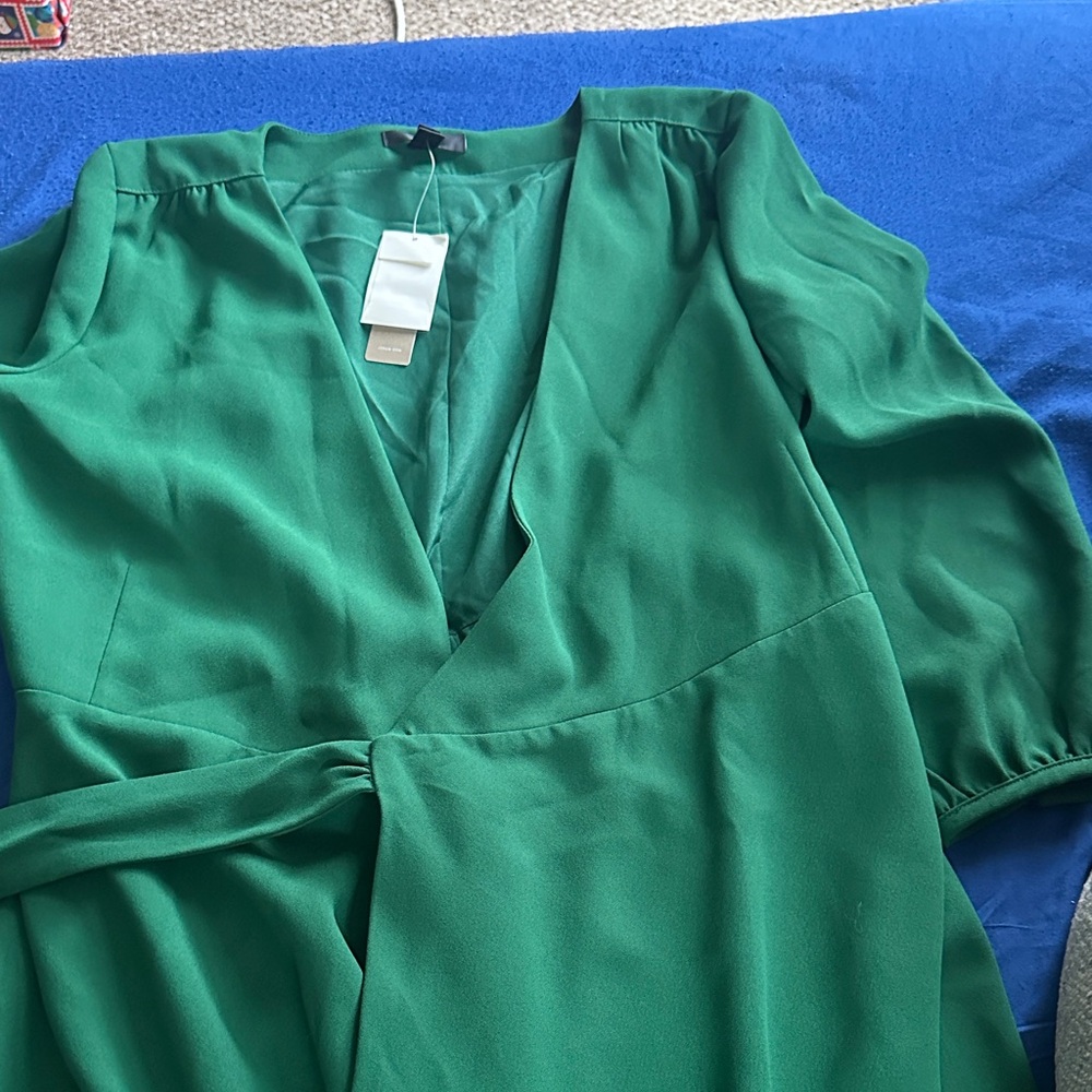 Elegant Green Wrap Dress